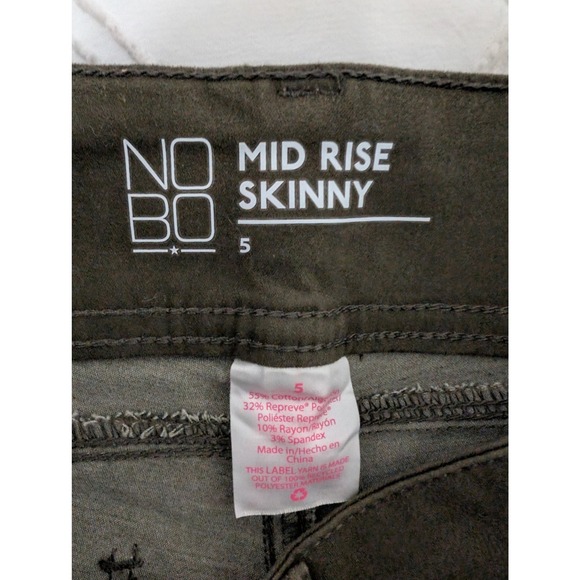 No Boundaries Olive Green Mid Rise Skinny Colored Pants Womens Jeggings Size 5 - Picture 3 of 4
